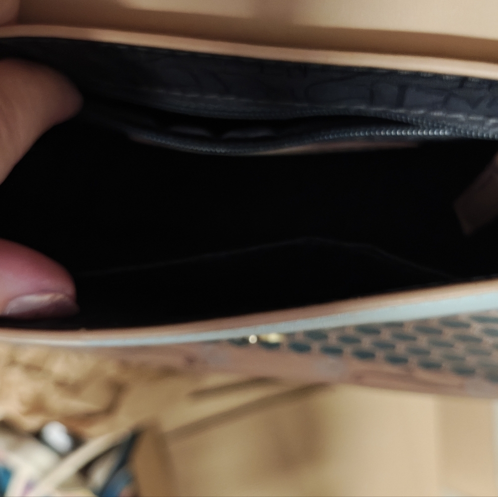 Danielle Nicole Jasmine Aladdin Crossbody Bag - image 6